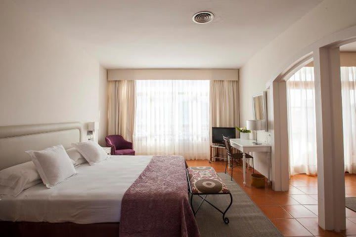 Habitación del Tres Torres, hotel cerca de Ibiza