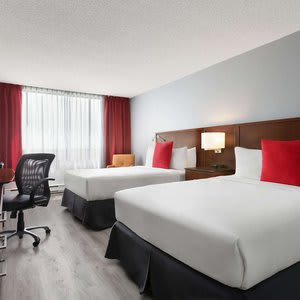 Travelodge by Wyndham Hotel & Convention Centre Quebec City