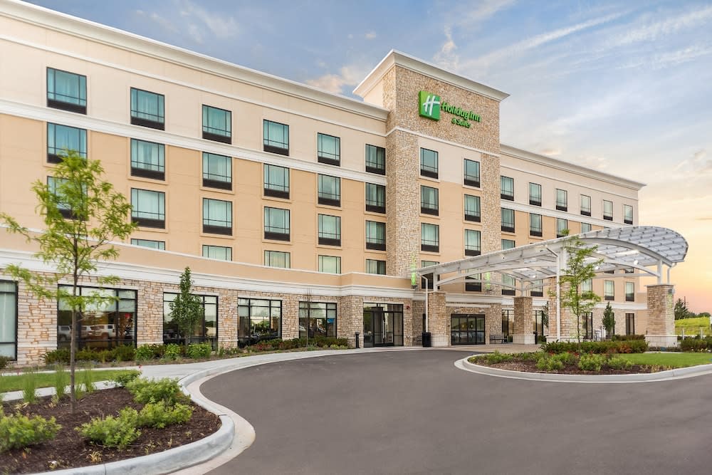 Holiday Inn & Suites - Joliet Southwest, an IHG Hotel