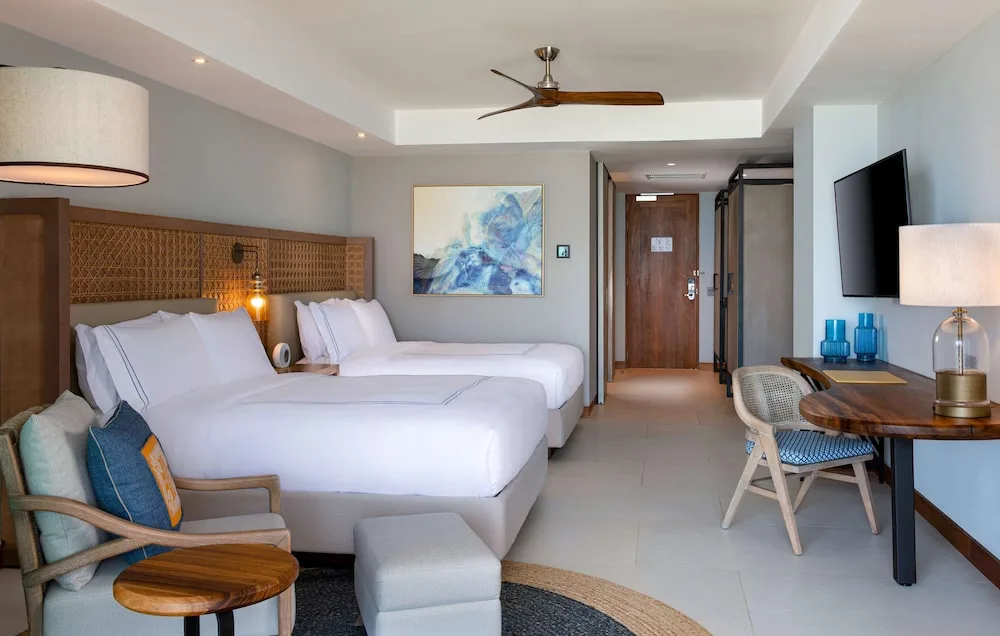 Img - Room, 2 Queen Beds, Tropical View