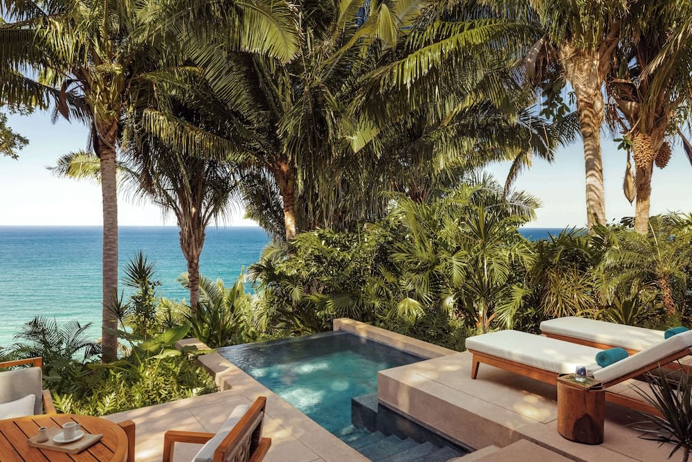 Img - Panoramic Room (Ocean Cliff)