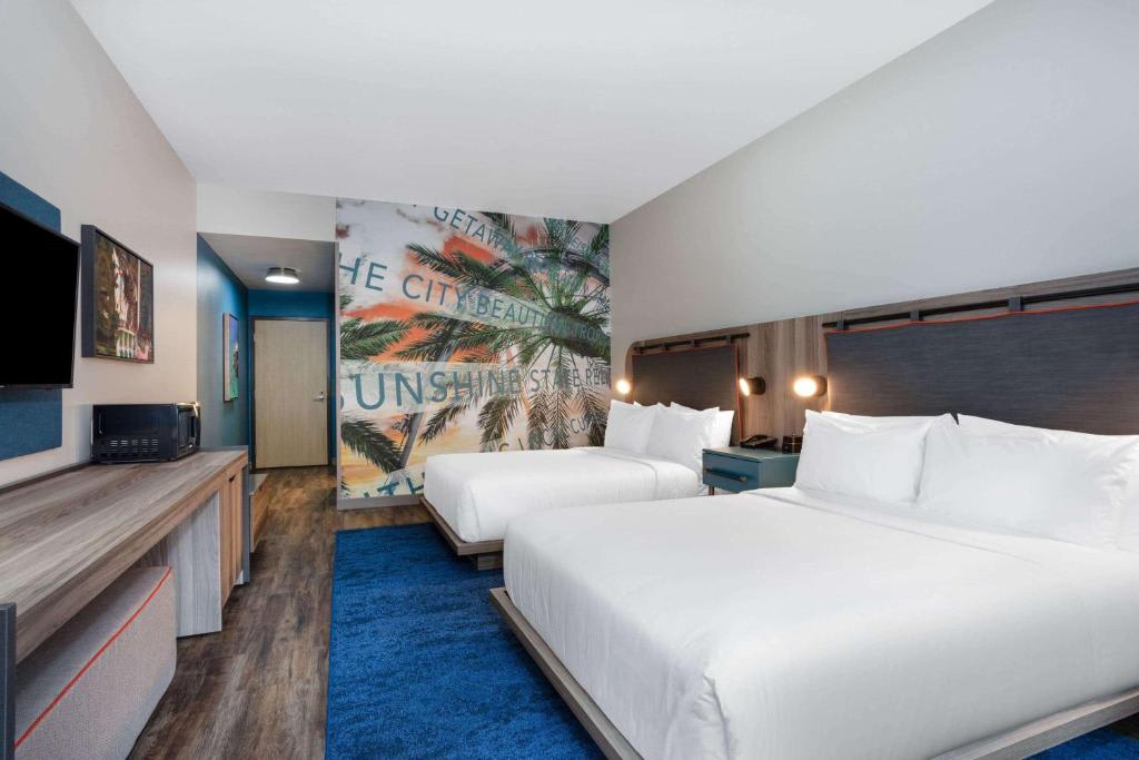 TRYP by Wyndham Orlando