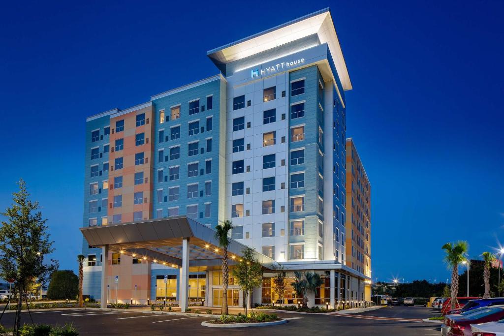 Hyatt House across from Universal Orlando Resort