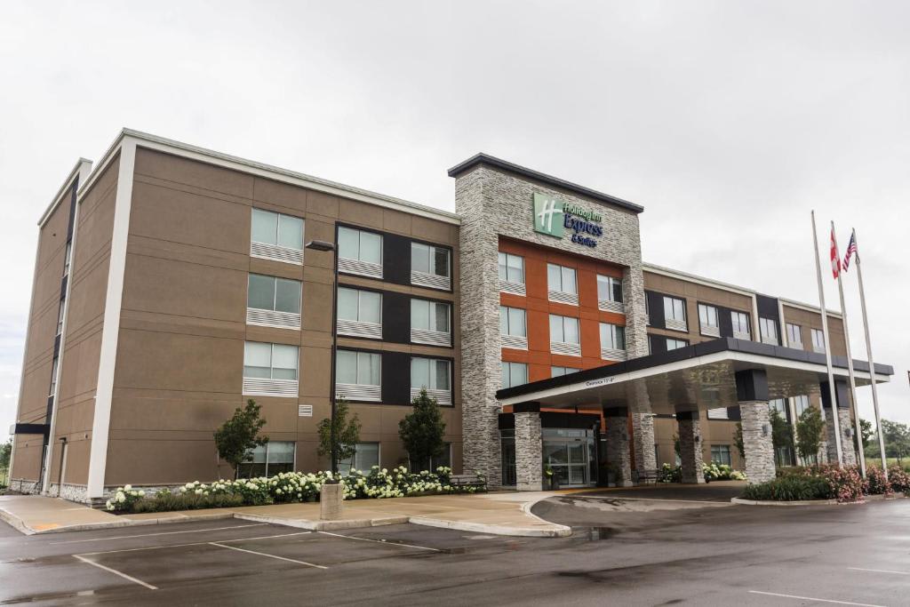 Holiday Inn Express & Suites Welland, an IHG Hotel