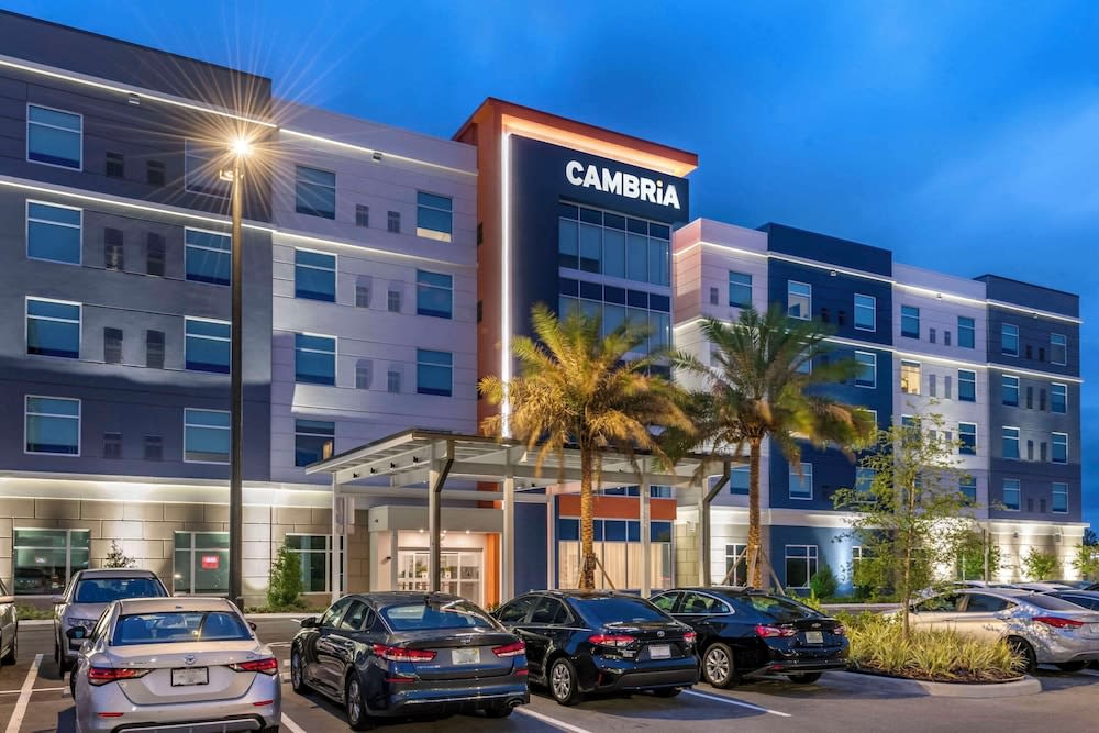 Cambria Hotel Orlando Airport