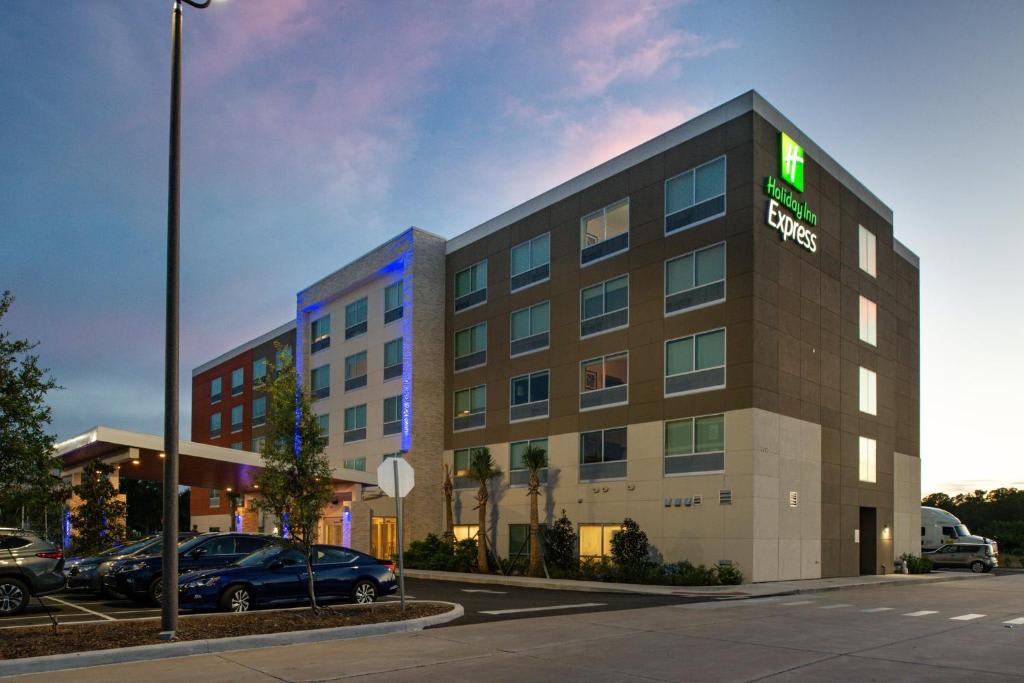 Holiday Inn Express Orlando - South Park, an IHG Hotel