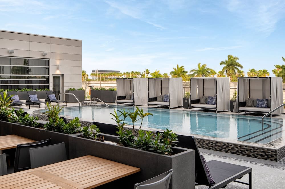 Hotel + Vuelo | AC Hotel by Marriott Miami Dadeland - Miami, United ...