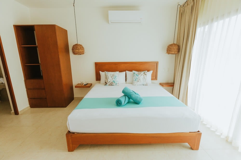 Img - Habitación doble Deluxe, 1 cama King size, baño privado
