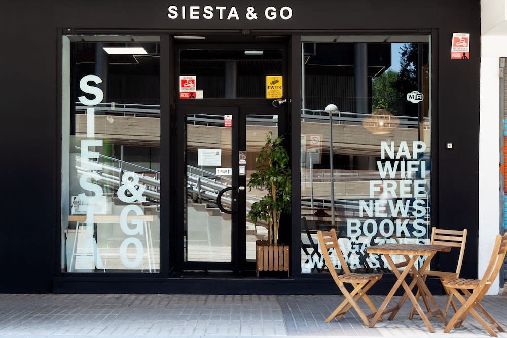 Siesta & Go - Hostel