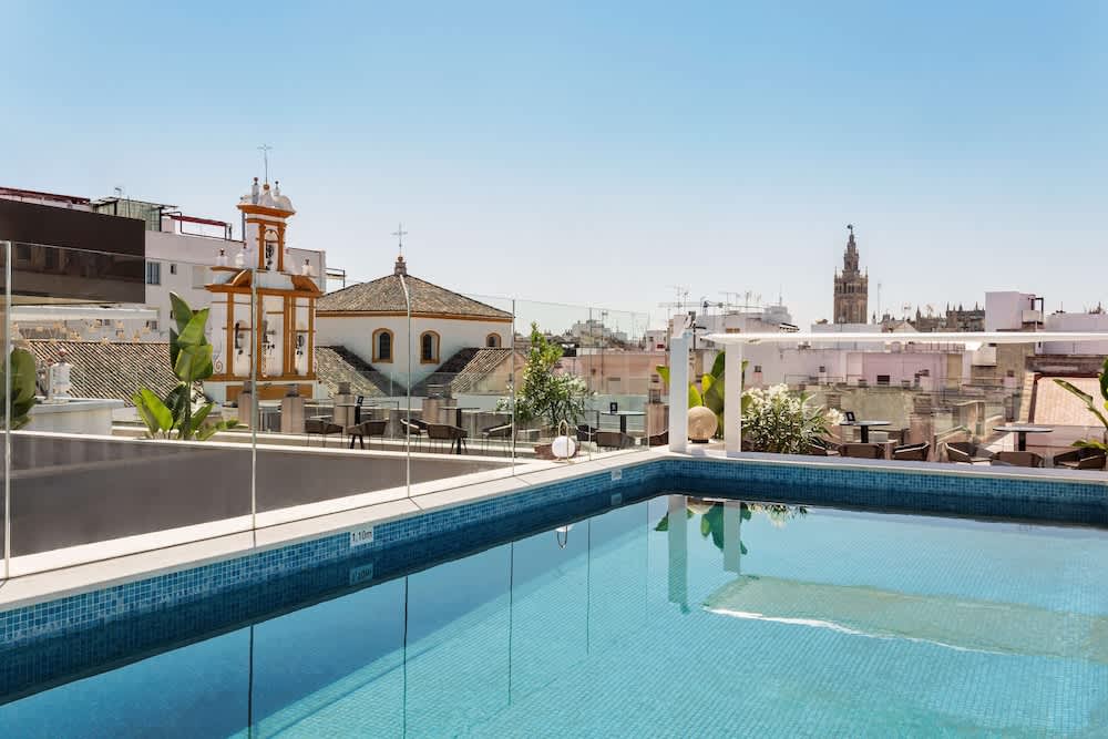 PriceTravel - Viaja fácil, sin pretextos