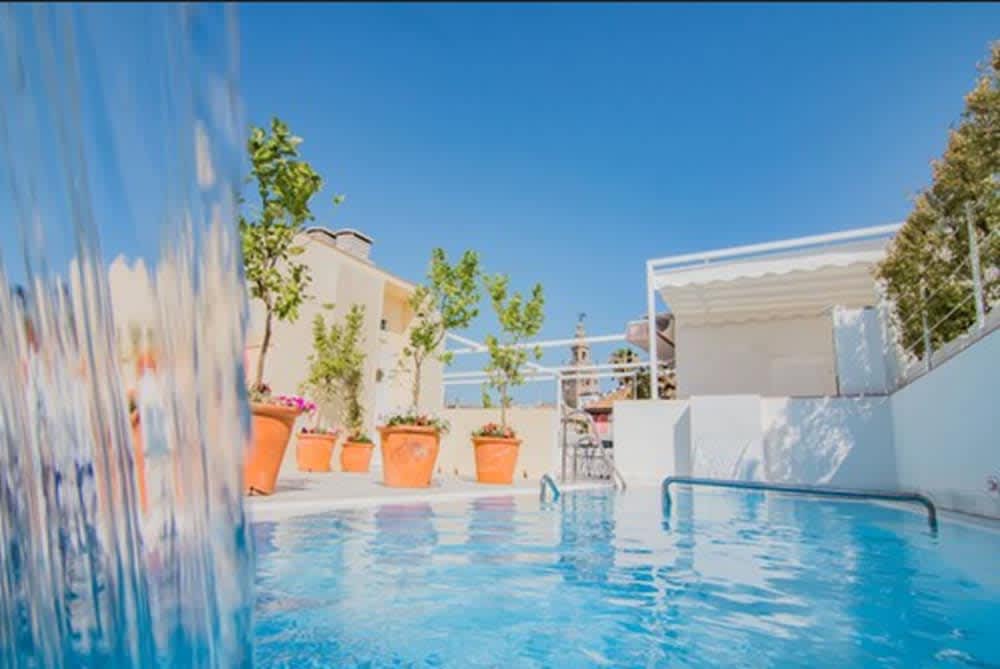 PriceTravel - Viaja fácil, sin pretextos