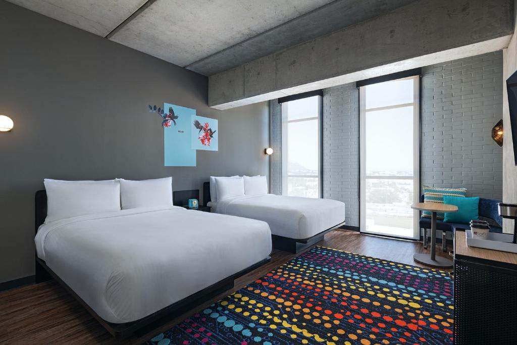 Aloft, Guest Room, 2 Queen Beds