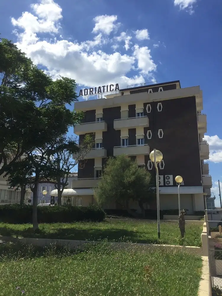 PriceTravel - Viaja fácil, sin pretextos