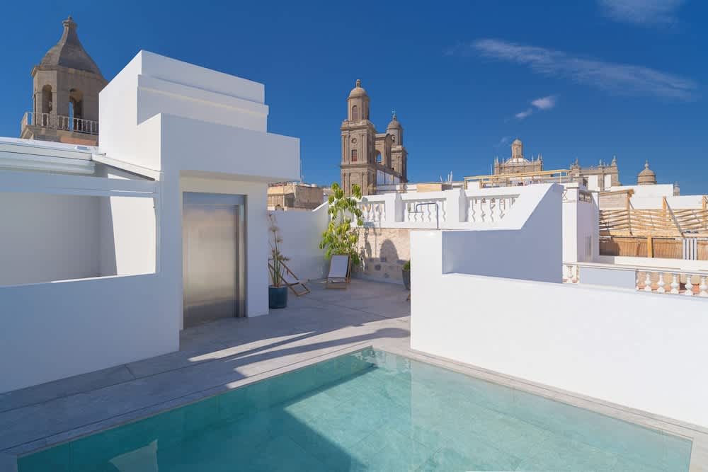 PriceTravel - Viaja fácil, sin pretextos