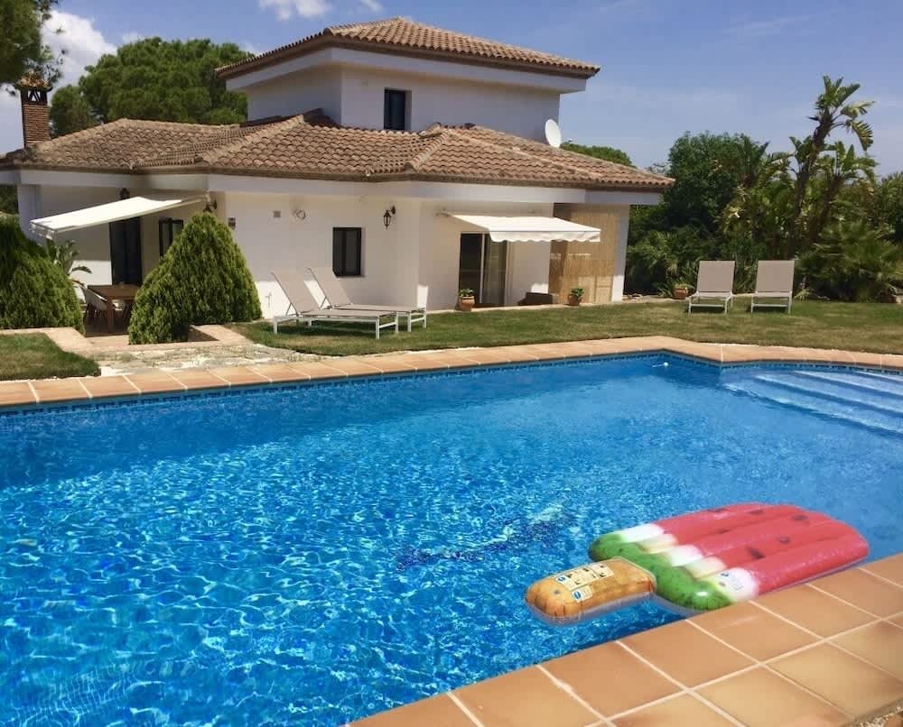 PriceTravel - Viaja fácil, sin pretextos