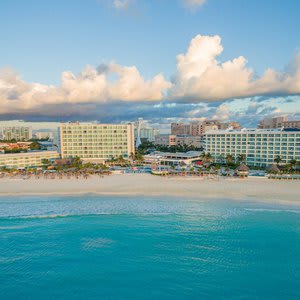 Krystal Cancun Hotel & Resort