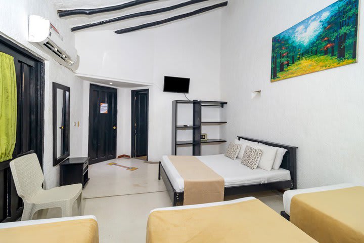 Img - Quintuple Room