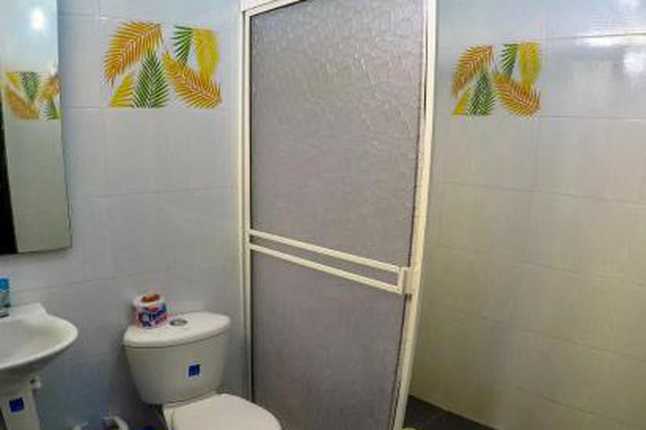 Baño con ducha