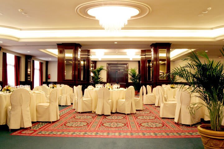 The meeting room at the InterContinental accommodates up to 630 guest rooms