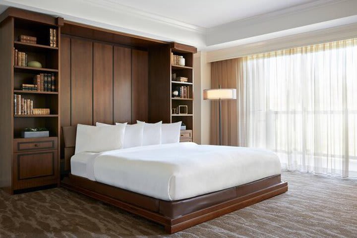 Murphy bed in a Parlor suite