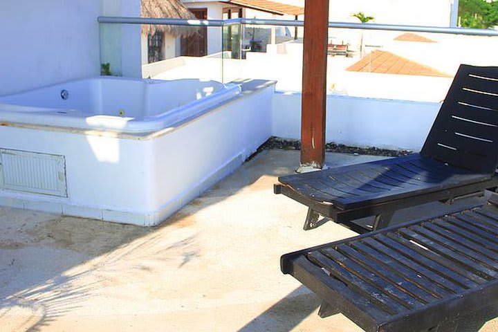 Las habitaciones Premier tienen terraza con jacuzzi