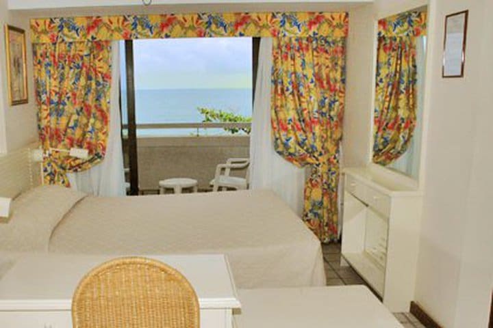 Single studio at Atlantic Towers in Salvador de Bahia