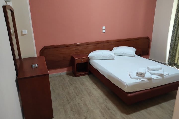 Habitación económica con 1 cama doble o 2 individuales