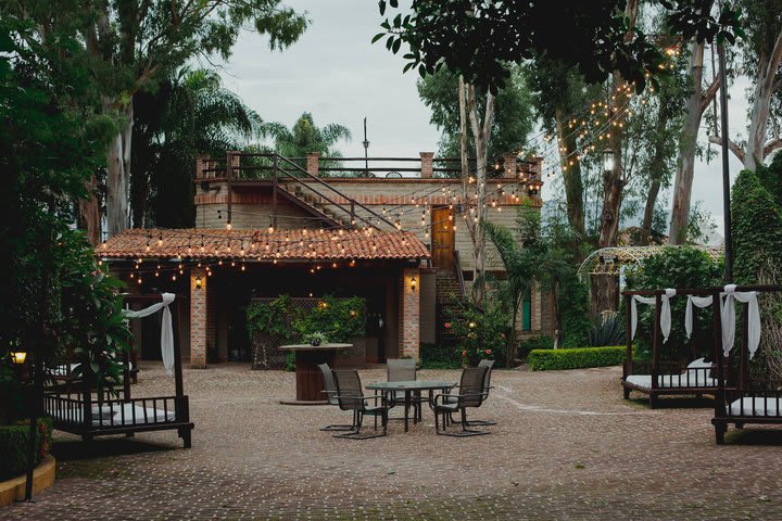 Outdoor sitting area