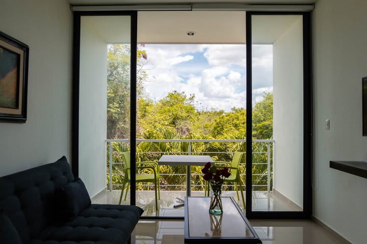 Sitting area with TV