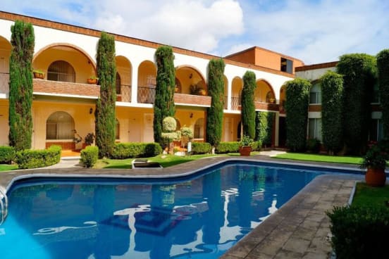 Hotel and Suites Villa del Sol