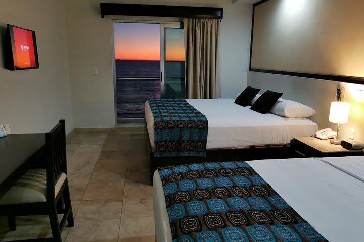 Room, 2 Double Beds, Ocean View