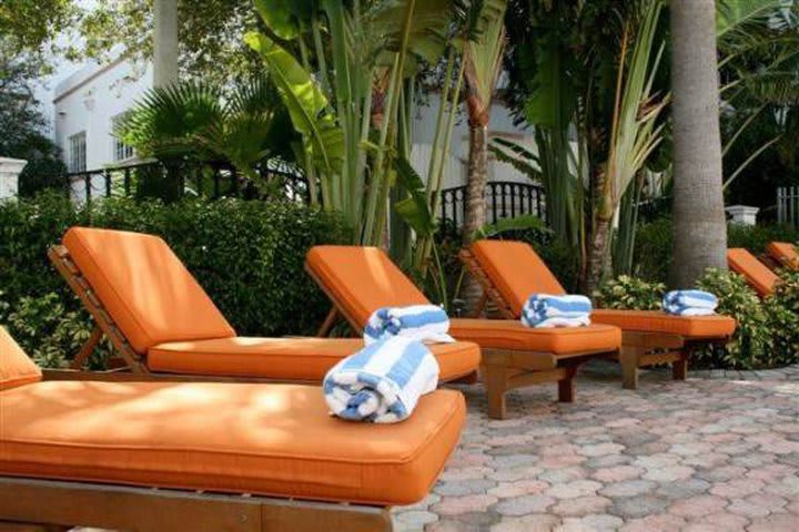 Outdoor sun loungers at the Carlton Hotel in Miami