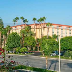 Embassy Suites by Hilton Arcadia Pasadena Area