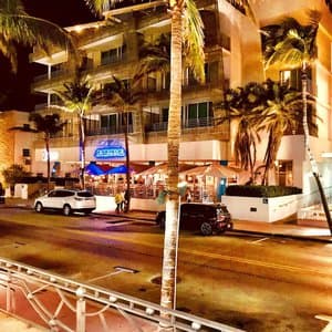 De Soleil Hotel on Ocean Drive