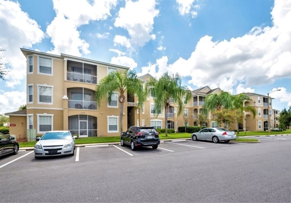 2307butterway 3 Bedroom Condo by Redawning