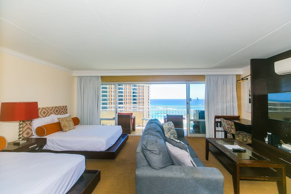 Ilikai Tower One Bedroom Lagoon View Waikiki Condos With Lanai & Free Wifi