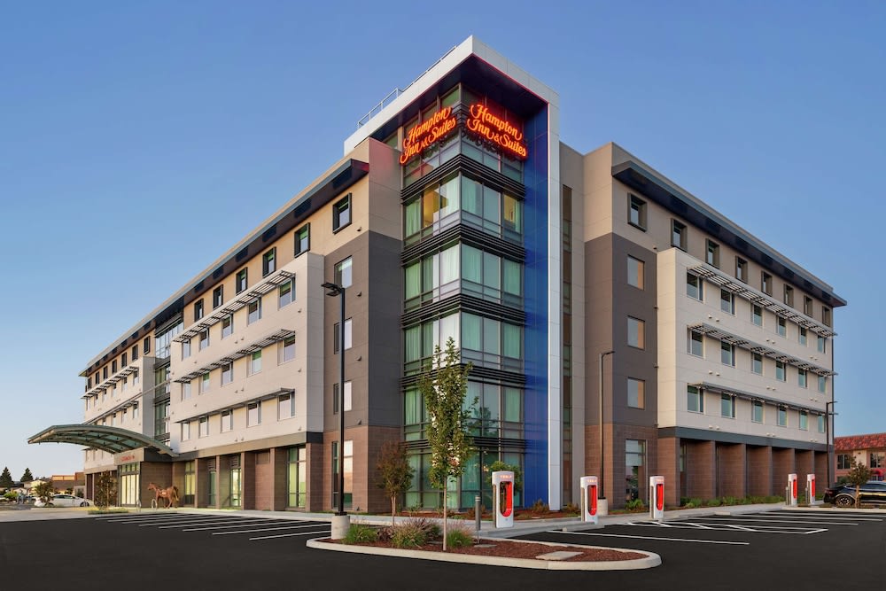 Hampton Inn & Suites San Mateo-San Francisco Airport