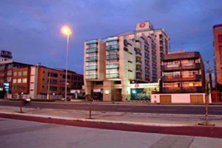 Bristol Century Plaza