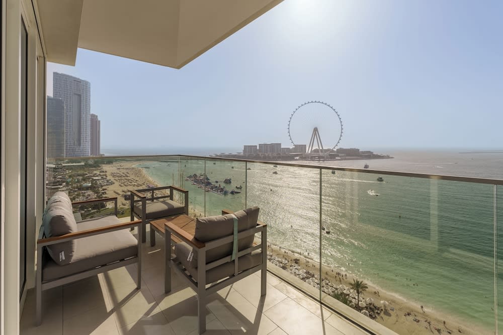 Maison Privee - Seaside JBR Living w/ Open Sea & Bluewaters Views