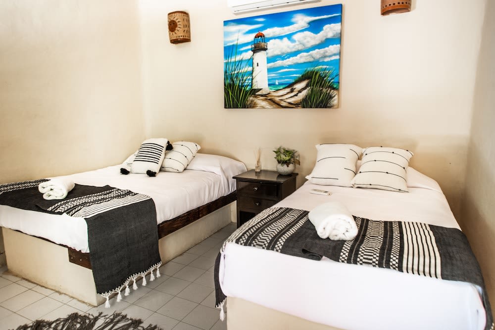 Img - Habitación básica
