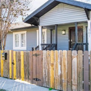 Fenced Remodeled 3BR 2BA Close to Riverwalk Dtown