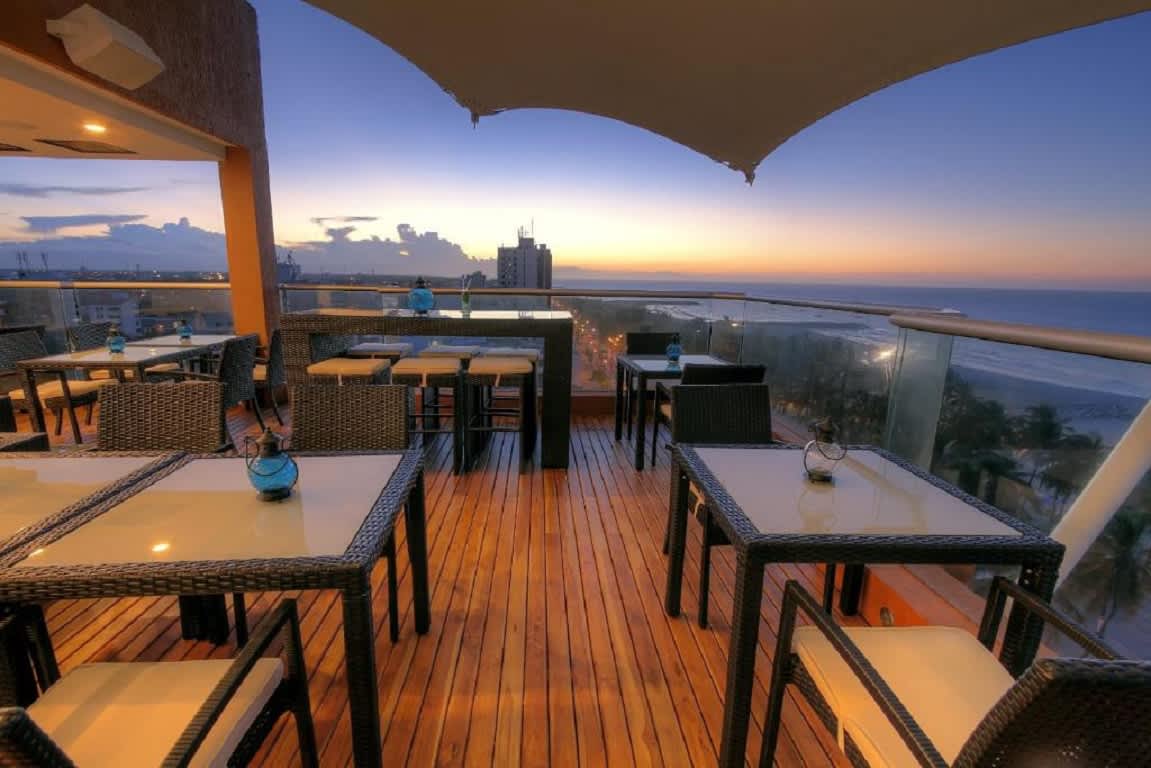  HOTEL TAROA