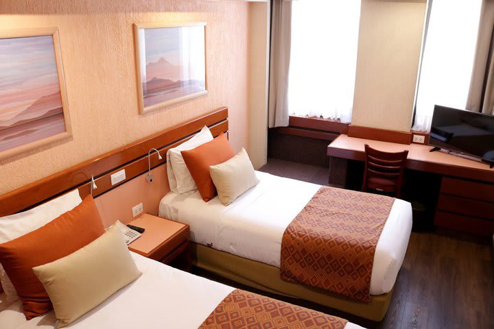 Standard twin room