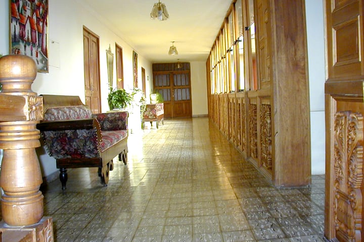 Pasillo interior del Terra Andina, hotel en Cuzco