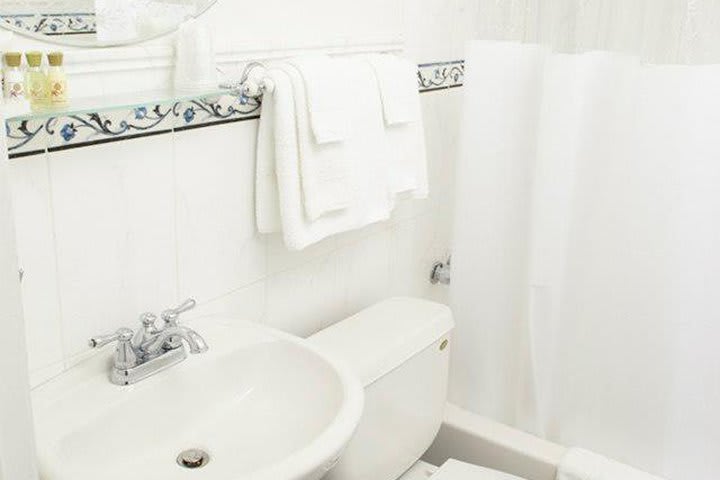 Guest bath at Hotel Grand Union in New York