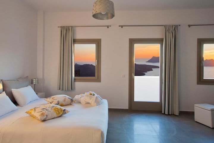 Suite with Caldera View