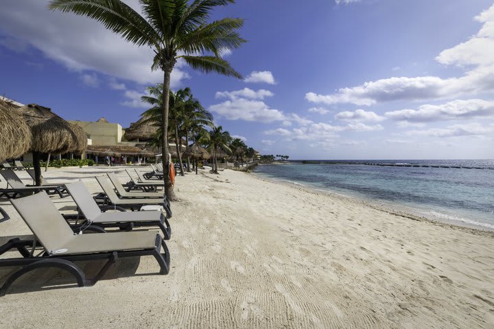 Hotel frente a la playa