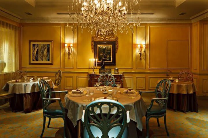 Restaurante Le Petit Céladon en el Hôtel Westminster en París