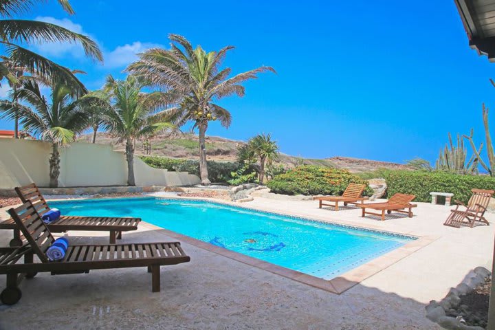 Piscina privada de una villa