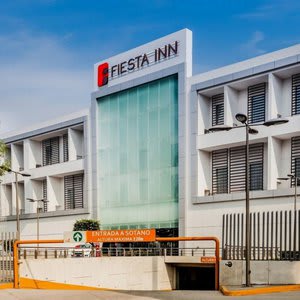 Fiesta Inn Plaza Central Aeropuerto